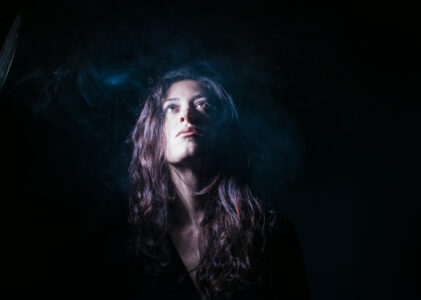 Clara People [musica e camino]